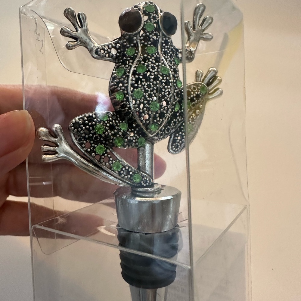 Silver With Green Stones Frog Wine Stopper Brand New